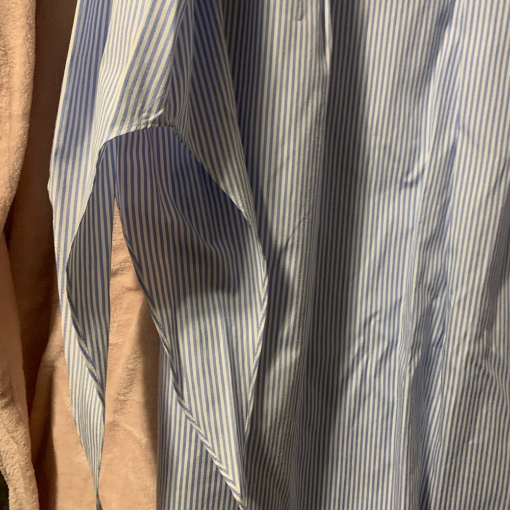Dresses 👗 - Picture 2 of 6